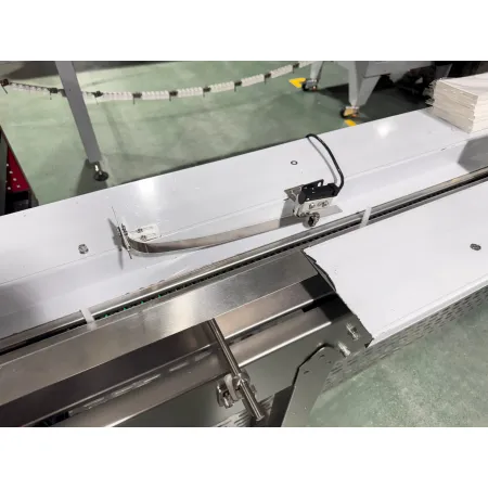 Maszyna pakująca flow pack DFG-602A